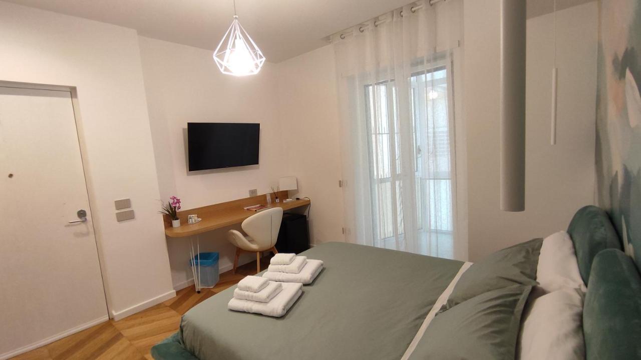 Toledo Lab Hotel Nápoly Kültér fotó